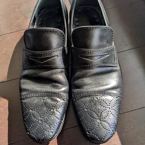 LV Mens black dress shoes